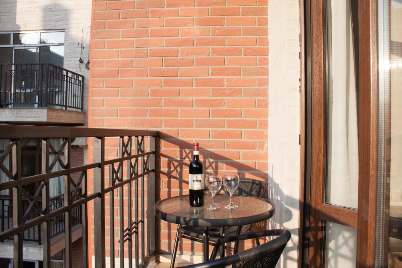 Like Apartment Tbilisi Luaran gambar